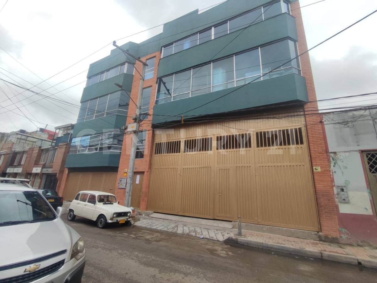 Casa moderna en zona residencial